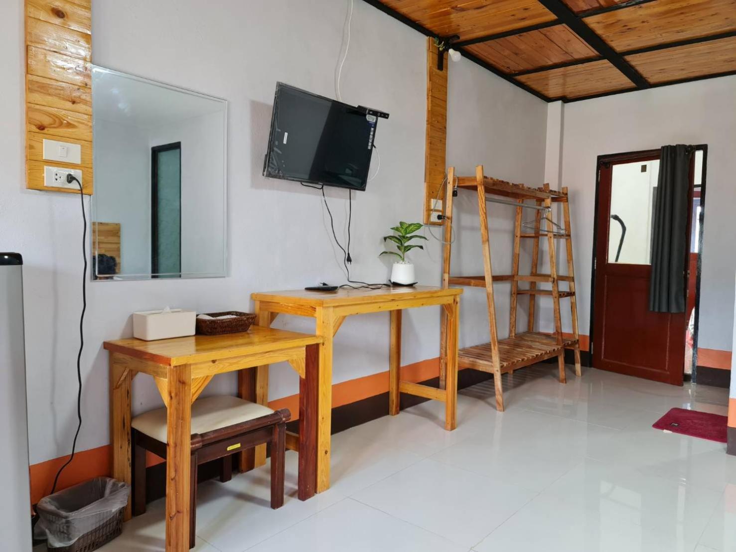 Mookboonchu Guesthouse ,Kohmook Trang Ko Mook Exterior photo