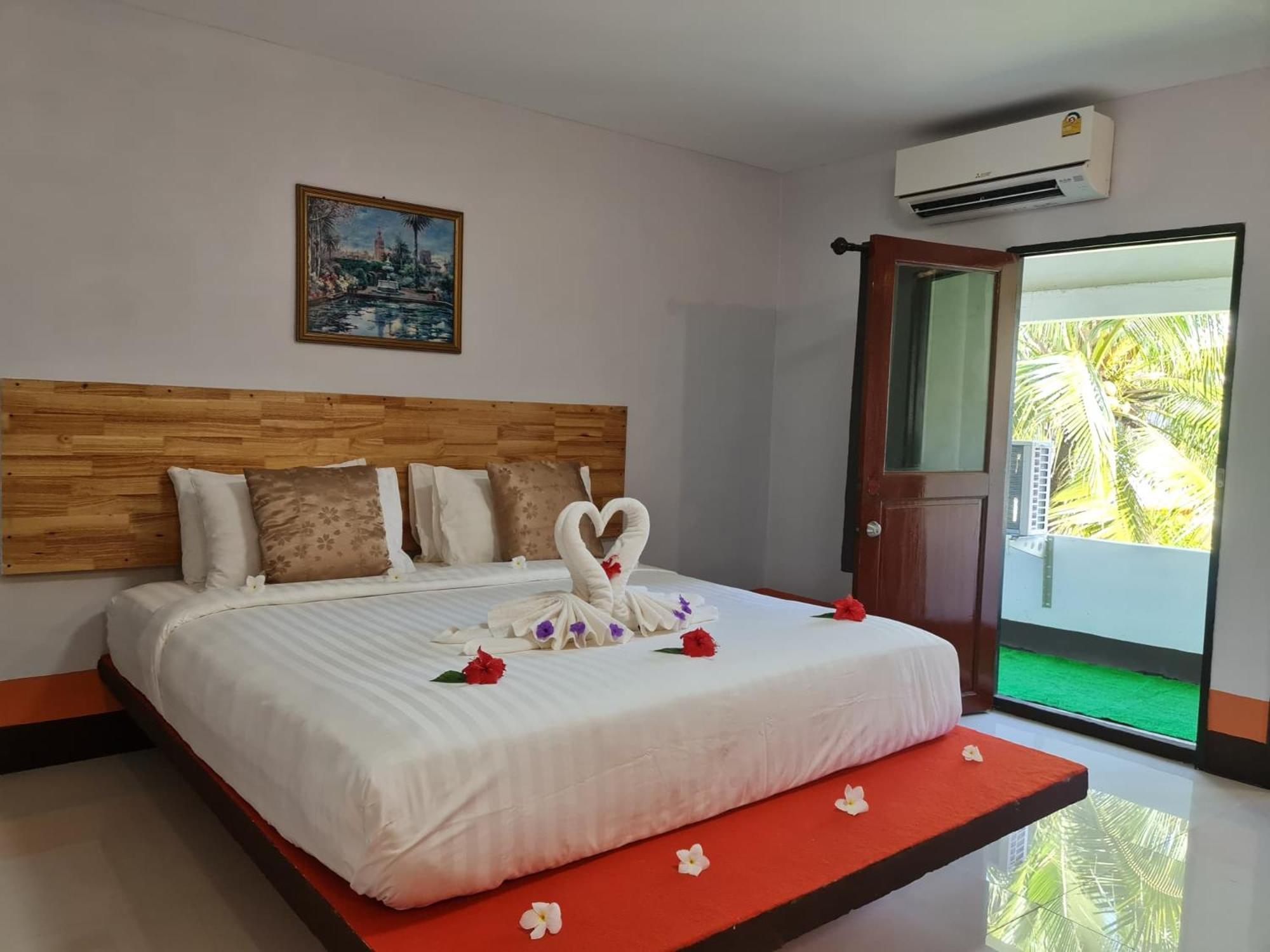 Mookboonchu Guesthouse ,Kohmook Trang Ko Mook Exterior photo