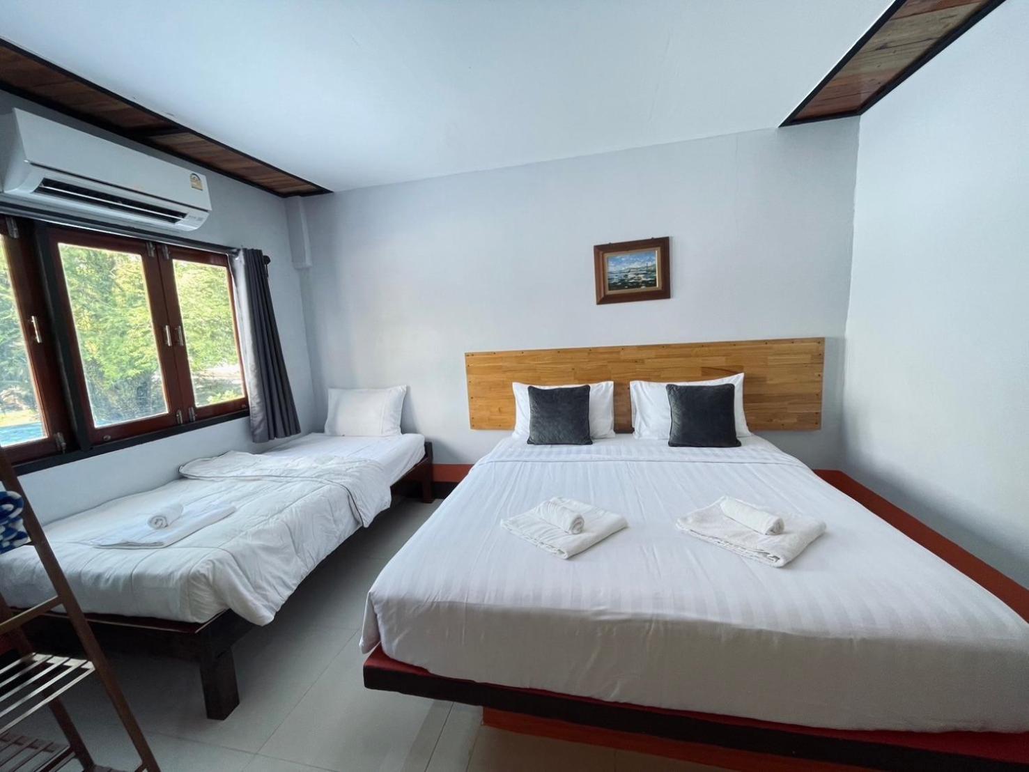 Mookboonchu Guesthouse ,Kohmook Trang Ko Mook Exterior photo