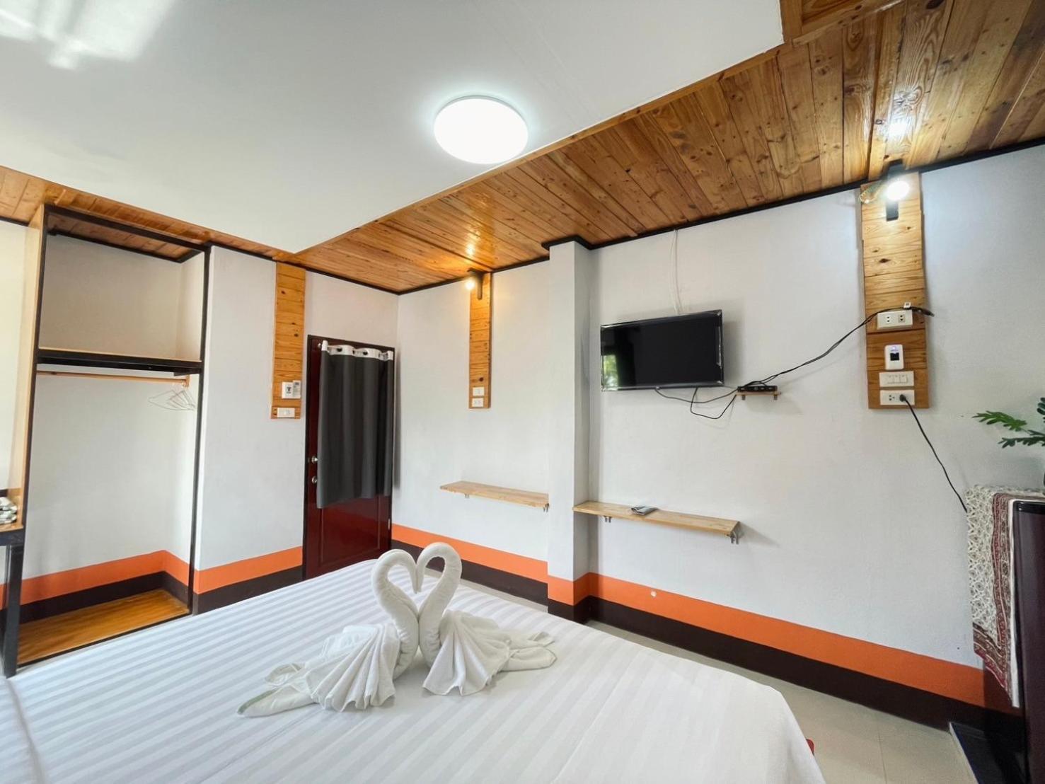 Mookboonchu Guesthouse ,Kohmook Trang Ko Mook Exterior photo